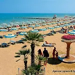 Lignano Riviera Spacious Апартаменты